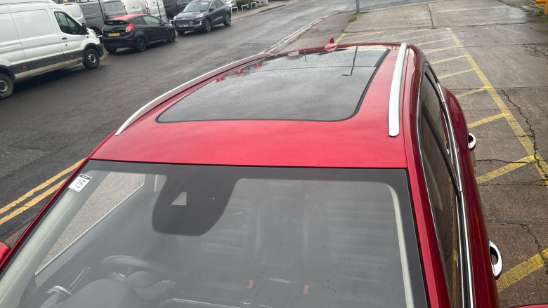 MG Hs 1.5 T-GDI Exclusive 5dr Petrol Hatchback